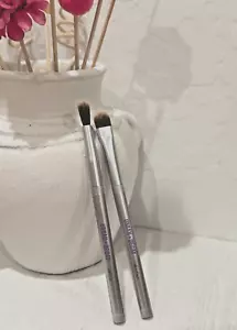 2-pc Good Karma Shadow & Crease Brush by URBAN DECAY Full Size, Brand New - Picture 1 of 4