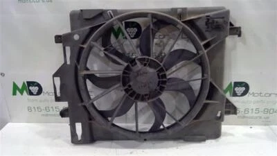 Ventilador de refrigeración del radiador Chrysler Pacifica 2017-2019 OEM 05058674AC / 68217321AC  Foto 1 de 4