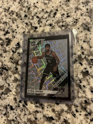Panini Optic Black Velocity 2019/20 /39 Kyrie Irving Nets Duke - Imagem 1 de 2
