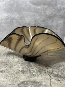 Large 16” Signed McQuaid '08 Hand Blown Art Glass Ruffled Footed Bowl Tan Black - Picture 1 of 17