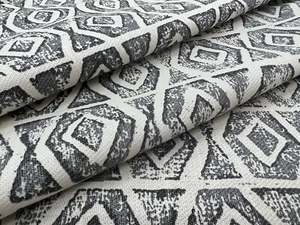 Tela con estampado de motivos geométricos irregulares Villa Nova - Elole / tinta 4,75 yardas V3298/03 - Imagen 1 de 5