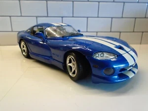 MAISTO 1.18 SPECIAL EDITION DODGE VIPER GTS (1996) box OK / blue & white stripe - Picture 1 of 9