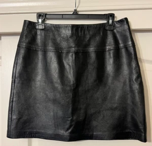 Cache Vintage – 100 % Leder Minirock Zick-Zack-Details in Schwarz Damengröße 6 - Bild 1 von 7