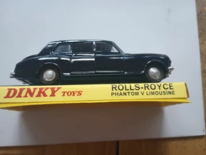 VINTAGE DINKY TOYS- ROLLS-ROYCE PHANTOM V LIMOUSINE #152- BLACK- ORIGINAL - Picture 1 of 2
