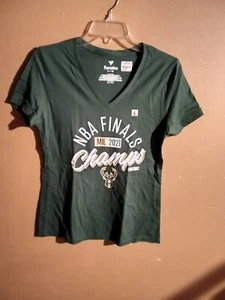 Milwaukee Bucks 2021 Champions V Neck Women's Tee Shirt Green - Size LARGE - Picture 1 of 1