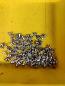8 Unzen Spinnernieten 3/32 Zoll x 5/32 Zoll ca. 100 verzinnt Neu aus altem Lagerbestand - Bild 1 von 1