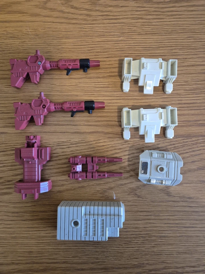 Transformers G1 Metroplex Accessories - Image 1 of 1