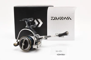 Daiwa 19 Certate LT 2500S Carrete De Spinning Excelente+++ De JAPÓN #2501 - Imagen 1 de 12