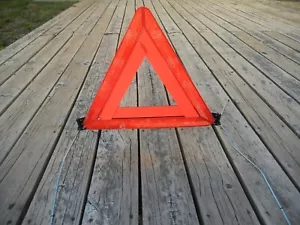 SAAB 9-5 Safety Triangle XL11 - Picture 1 of 6
