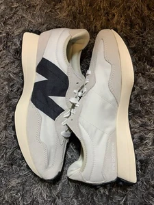 New Balance 327 Sea Salt Men's Size 10.5 White Black Athletic Shoes MS327FE New - Picture 1 of 9