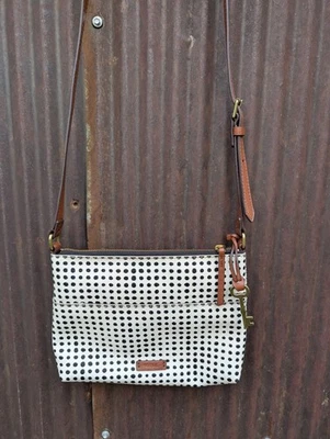 Cartera Bandolera Fossil Fiona Blanca Negra Lunares Recubierta Lona Cuero Borde Foto 1 de 4