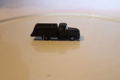 HO Scale Unbranded, Gasoline Tank or Water Truck, Matte Black Built - Image 1 of 4