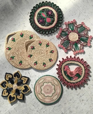 Lot of 7 VTG Wicker Straw Hot Pad Trivet Woven Rattan Raffia Boho Wall Decor - Image 1 of 4