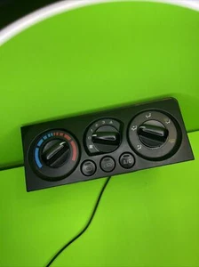 2000 2001 2002 2003 2004 Subaru Legacy Heat A/C Manual Temp Climate Control - Picture 1 of 4
