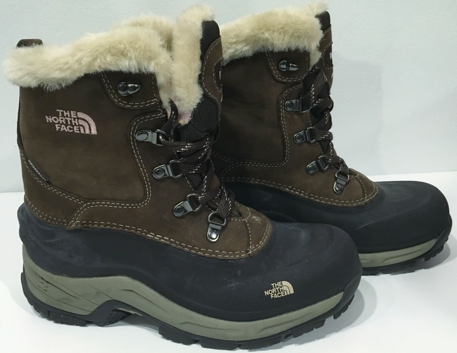 The North Face Womens Size 7 Waterproof 