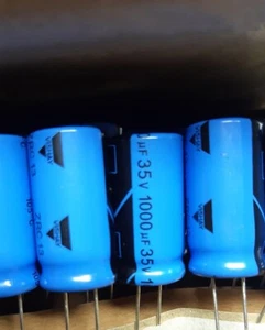 Condensador electrolítico 10x 1000uF 35V hasta 10000h Vishay - Imagen 1 de 2