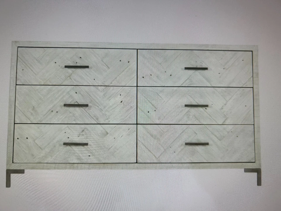 Cómoda de dormitorio Bernhardt blanca envejecida originalmente 2100,00 Foto 1 de 1