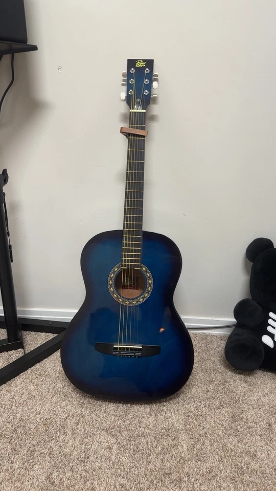 Guitarra acústica Rogue Starter Blue Burst Foto 1 de 1
