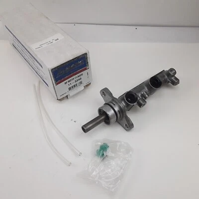 Восстановленный главный цилиндр тормоза Cardone 11-3340 для Pontiac Vibe 2005-2008 годов выпуска - Изображение 1 из 4