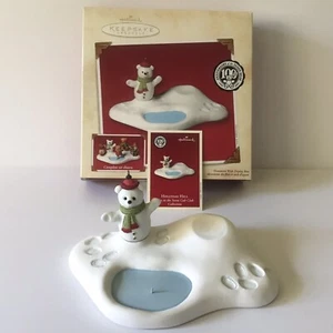 2002 Hallmark Christmas Ornament Hollyday Hill First In Series Snow Polar Bear - Picture 1 of 12