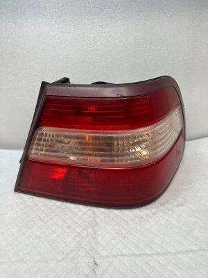 Luz trasera derecha Infiniti Q45 2001 OEM (D4-23) Foto 1 de 4