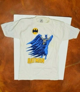 Batman Youth T-Shirt size Large - In good condition. - Picture 1 of 1