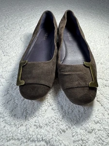 Vaneli Kandis Women's Suede Raised Flats With Buckle Accents Size: 7M - Picture 1 of 9