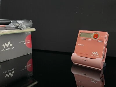 Sony MZ-R910 Mini Disc Player/Recorder Walkman. 297 - Image 1 of 4