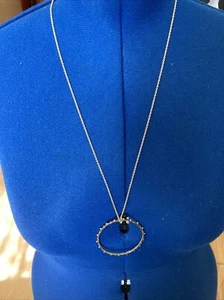 Collana con ciondolo dichiarazione cerchio aperto accentato cristallo Sole Society - Foto 1 di 6