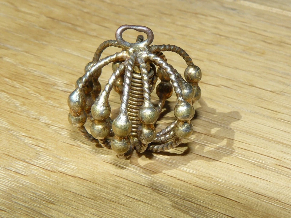 Synergy Personal Energie Harmonizer  vergoldet  Durchmesser ca. 3 cm - Bild 1 von 2