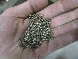 100 NOS Vintage Whitney #4-40 X 3/8" Steel Round Head Slotted Machine Screws USA - Bild 1 von 3