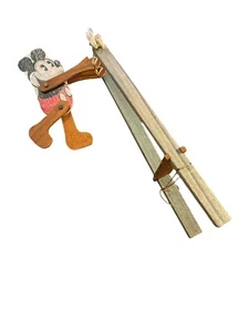 Juguete trapecio de madera vintage MARX Mickey Mouse - Imagen 1 de 6