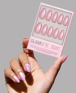 Glamnetic Press On Nails SEASPELL| Short Almond | 30 Nail kit + Glue - Picture 1 of 4