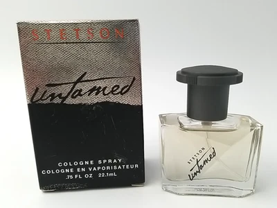 Nuevo de Lote Antiguo Stetson Untamed .75 FL Oz Colonia Spray Caja Original Foto 1 de 4
