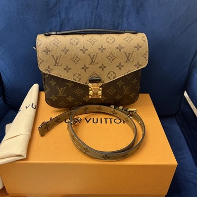 Louis Vuitton Pochette Métis Monograma Inverso Foto 1 de 4