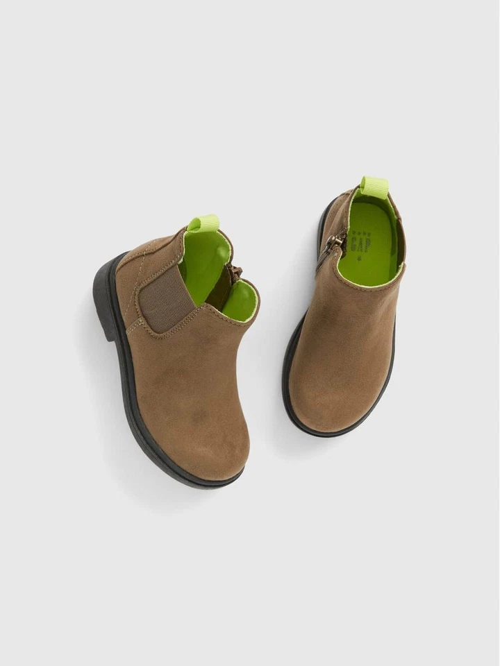 GAP Kids Boys NEW Toddler Size 6, 8 Chelsea Olive Faux Suede Leather Boots - Image 1 of 1