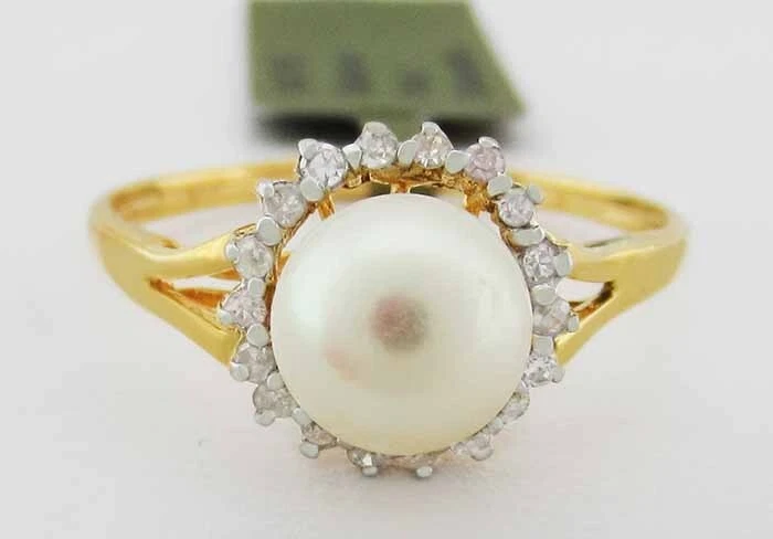 GENUINE 7 mm PEARL & DIAMOND RING 14k YELLOW GOLD - Free Certificate Appraisal - Image 1 of 4