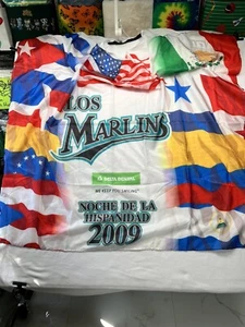 Vintage Miami Florida Los Marlins 2009 Noche De La Hispanidad Cape USA Flagge - Bild 1 von 3