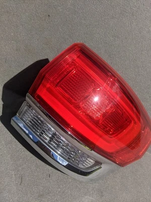 2014-2018 Jeep Grand Cherokee OEM Right RH Passenger Tail Light Lamp P68110016AC Foto 1 de 4