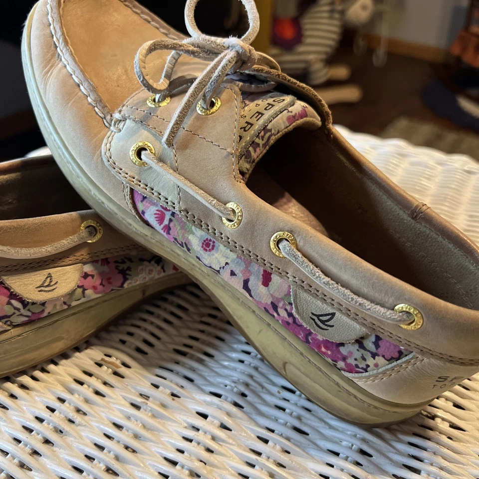 Zapatos de barco SPERRY Top Sider beige con ribete floral pastel para mujer talla 8M usados en excelente estado Foto 1 de 4