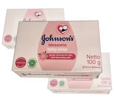 Johnson's Blossoms Jabones Hidratantes Suaves Suave Piel Tinte Libre 3.5 OZ Foto 1 de 2