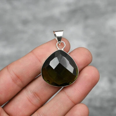 Colgante hecho a mano de plata de ley 925 con piedras preciosas de peridoto de buen aspecto AS-27 Foto 1 de 3