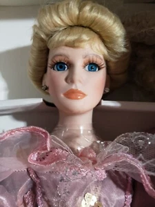 Effanbee Gallery Collection Cinderella ltd ed. MP150 Sculpted Linda Steele NIB - Picture 1 of 7