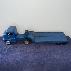 VINTAGE TONKA 1949 NO #130 CARRY ALL LOWBOY TRAILER AND CAB ALL ORIGINAL (NICE) - Picture 1 of 24