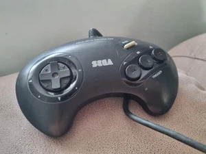 Official SEGA Mega Drive Controller - Picture 1 of 5