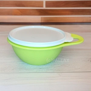 TUPPERWARE BACKSCHÜSSEL 600 ML HELLGRÜN SONDERMODELL - Picture 1 of 2