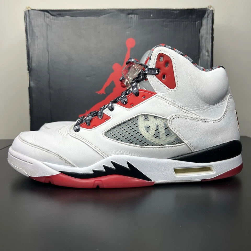 Talla 11 - Air Jordan 5 Retro 2021 Quai 54 Foto 1 de 4