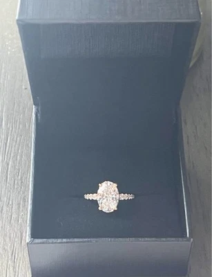 Kay Jewelers Lab Grown Diamond Oval Engagement ring 3.5 ct 14k yellow gold - Image 1 of 4