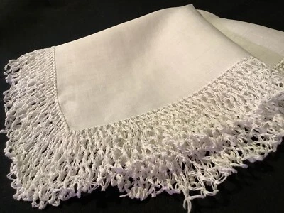 9323🌟FABULOUS Vintage c1940 Linen Wide CROCHET Lace Wedding Handkerchief - Image 1 of 4