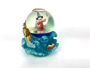 Disney Mickey Mouse Musical Snow Globe Fantasia The Sorcerer's Apprentice. - Picture 1 of 8